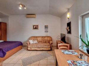 24002318-Ferienwohnung-2-Korčula-300x225-3