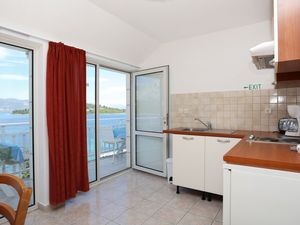 18323456-Ferienwohnung-4-Korčula-300x225-4