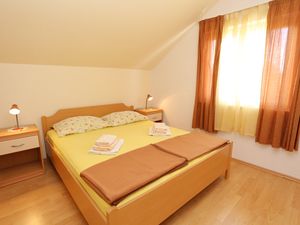 18323456-Ferienwohnung-4-Korčula-300x225-5