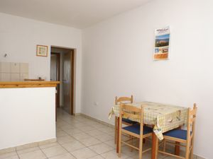 19126044-Ferienwohnung-4-Korčula-300x225-2