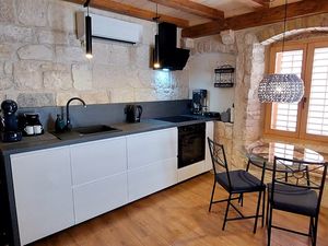 23983404-Ferienwohnung-2-Korčula-300x225-3