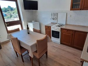 24057980-Ferienwohnung-4-Korčula-300x225-1