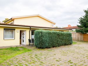 23868995-Ferienwohnung-4-Koserow (Seebad)-300x225-5