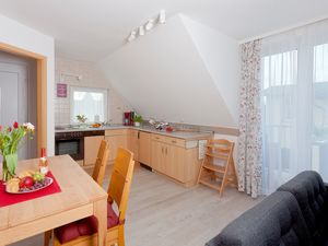 23390038-Ferienwohnung-4-Koserow (Seebad)-300x225-5