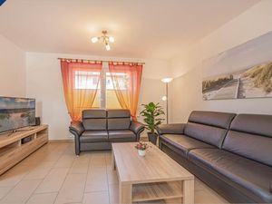 24016499-Ferienwohnung-5-Koserow (Seebad)-300x225-3