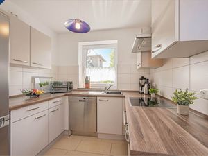 24016499-Ferienwohnung-5-Koserow (Seebad)-300x225-4