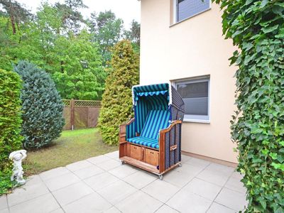 Strandkorb auf der Terrasse