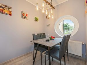 23972489-Ferienwohnung-3-Koserow (Seebad)-300x225-5