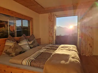 Schlafzimmer App. Zirbe