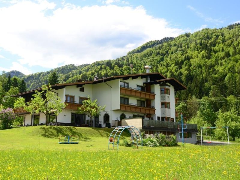 Ferienwohnungen-Hechl-Staffnerhof-im-Winter Ferienwohnungen-Hechl-Staffnerhof-im-Winter