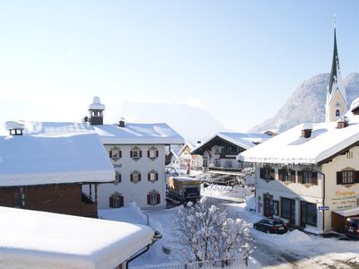 Haus 2 - Ausblick ins Dorf Kössen