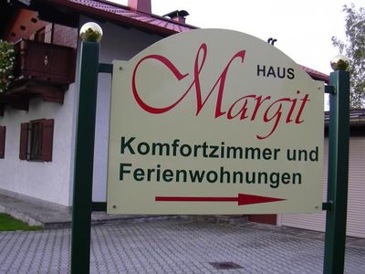 Hinweisschild/HausMargit/Kössen/Kaiserwinkl