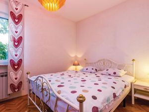 23730419-Ferienwohnung-7-Kostrena-300x225-4