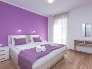 23742218-Ferienwohnung-6-Kostrena-300x225-4