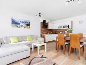 22694335-Ferienwohnung-4-Kościelisko-300x225-5