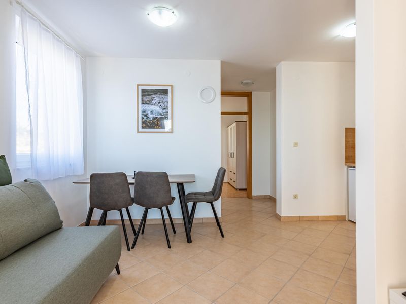 23950435-Ferienwohnung-3-Košljun-800x600-2