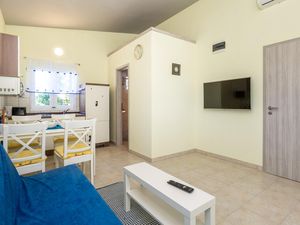 23746968-Ferienwohnung-4-Košljun-300x225-2