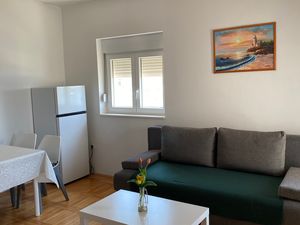 18511188-Ferienwohnung-4-Kožino-300x225-1