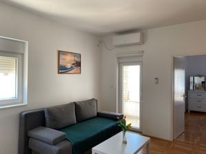 18511188-Ferienwohnung-4-Kožino-300x225-2