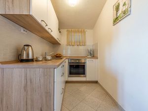 23928716-Ferienwohnung-5-Kožino-300x225-4