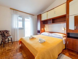 23928716-Ferienwohnung-5-Kožino-300x225-5