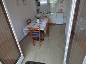 23928831-Ferienwohnung-4-Kožino-300x225-5