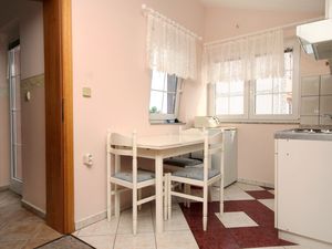 23925970-Ferienwohnung-4-Kraj-300x225-3