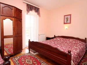 23925968-Ferienwohnung-4-Kraj-300x225-5