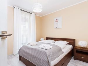 21937817-Ferienwohnung-4-Krakau-300x225-3