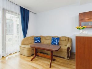 22190135-Ferienwohnung-4-Krakau-300x225-4