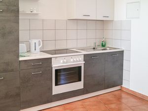 23756082-Ferienwohnung-4-Krakow am See-300x225-2