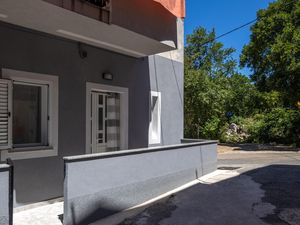 23747364-Ferienwohnung-4-Kraljevica-300x225-4