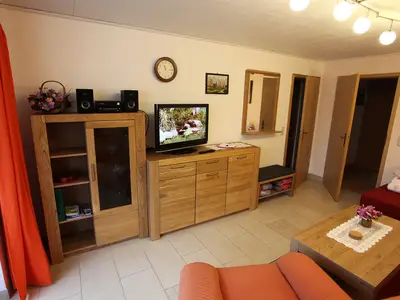 Blick auf die Schrankseite der Stube