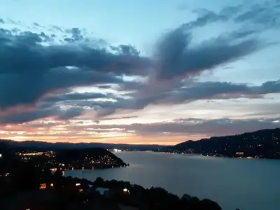 Traumhafte Panoramasicht in Richtung Thun