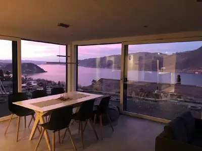 Essraum mit Panoramasicht
