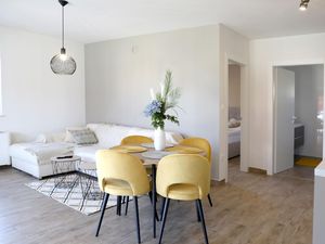 Ferienwohnung für 4 Personen (60 m²) in Kremenići