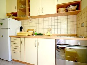 23922007-Ferienwohnung-4-Kremenići-300x225-4