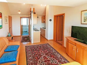 23870081-Ferienwohnung-2-Kressbronn-300x225-3