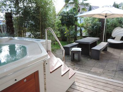 Privater Garten Jacuzzi