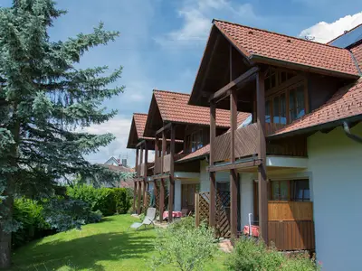 Garten mitr Balkonen und Terrassen