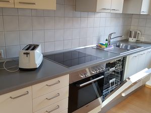 23333058-Ferienwohnung-4-Kressbronn-300x225-4