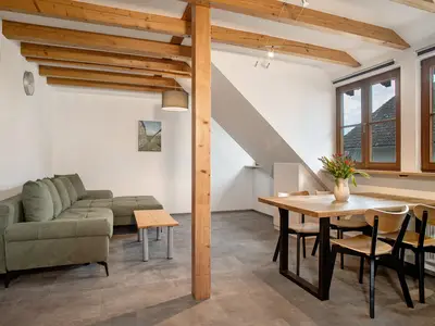 Photo, INSIDE, OUTSIDE