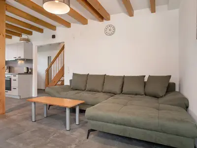 Photo, INSIDE, OUTSIDE