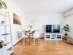 23826921-Ferienwohnung-4-Kreuzlingen-300x225-1