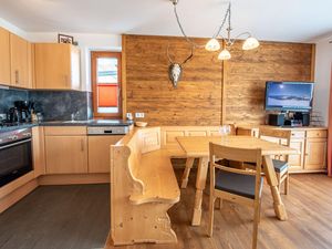 24012813-Ferienwohnung-6-Krimml-300x225-2