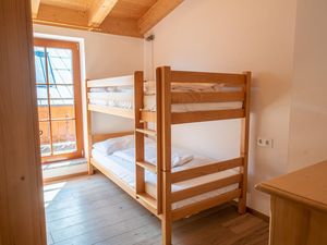 24012820-Ferienwohnung-8-Krimml-300x225-3