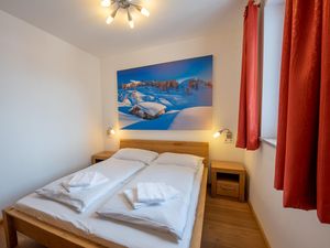 24012834-Ferienwohnung-4-Krimml-300x225-2