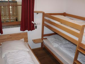 24012840-Ferienwohnung-5-Krimml-300x225-2