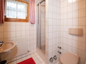 24012932-Ferienwohnung-4-Krimml-300x225-3