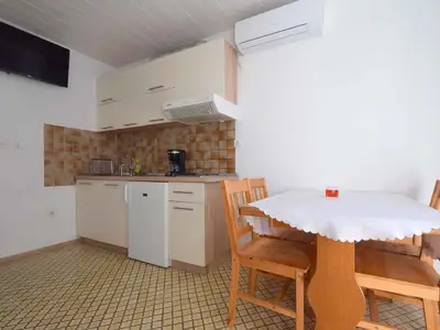 Ferienwohnung für 3 Personen (35 m²) in Krk 6/10